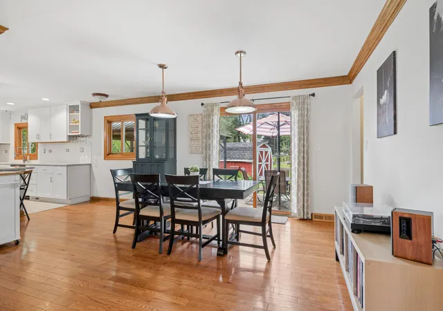 Photo 3 of Single family home for sale at 956 Bryn Mawr Ave, Bartlett, IL 60103 | MLS# 12745049 | Listing updated on 2026-09-14