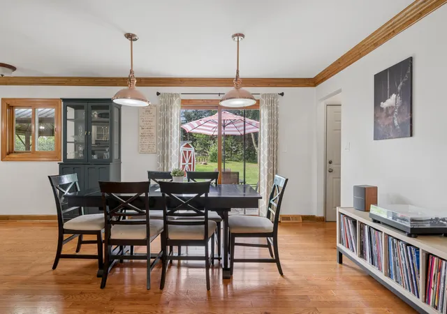Photo 4 of Single family home for sale at 956 Bryn Mawr Ave, Bartlett, IL 60103 | MLS# 12745049 | Listing updated on 2026-09-14