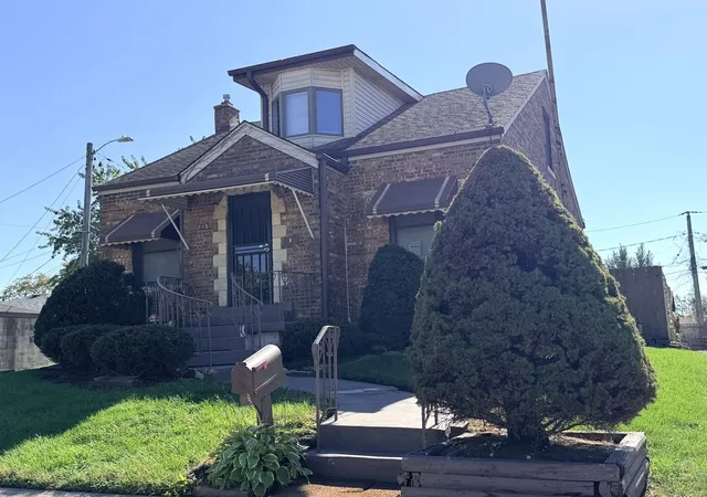 Single family home for sale at 115 Ruth St, Calumet City, IL 60409 | MLS# 12745104