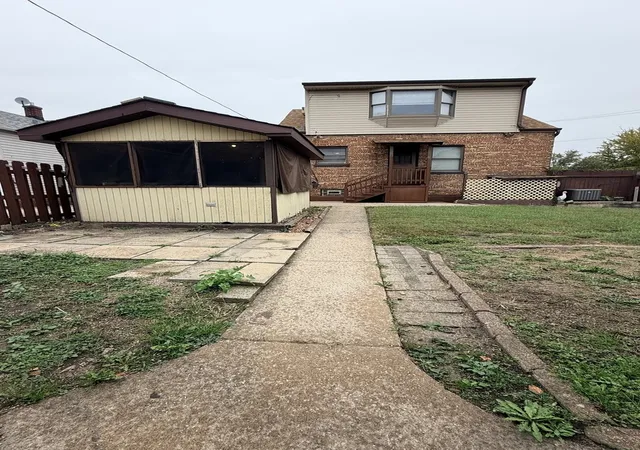 Photo 3 of Single family home for sale at 115 Ruth St, Calumet City, IL 60409 | MLS# 12745104 | Listing updated on 2026-10-28