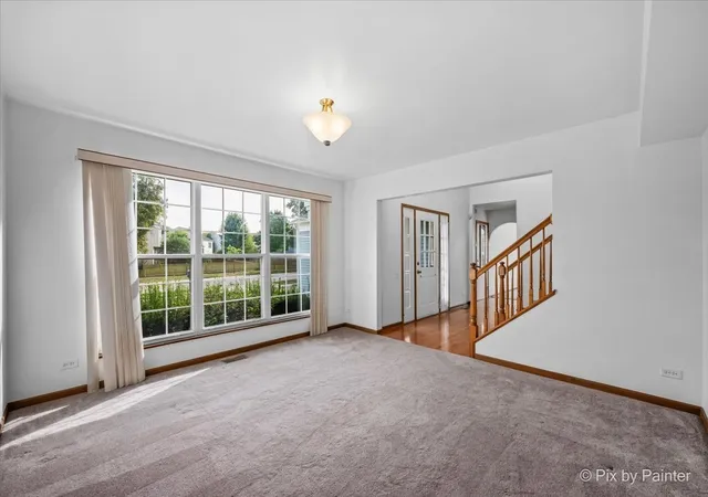 Photo 4 of Single family home for sale at 1850 Mission Hills Dr, Elgin, IL 60123 | MLS# 12745152 | Listing updated on 2026-09-23