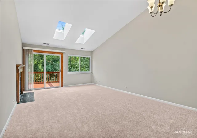 Listing Photo 4 - Condo for sale in building located at 8225 Ripple Ridge Dr, Darien, IL 60561 - Unit #8225