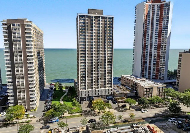 Photo 2 of Condo for sale at 6145 N Sheridan Rd #27C, Chicago, IL 60660 | MLS# 12745189 | Listing updated on 2026-10-07