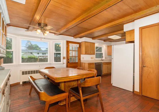 Photo 2 of Single family home for sale at 136 Park Ave, Cary, IL 60013 | MLS# 12745198 | Listing updated on 2026-09-18