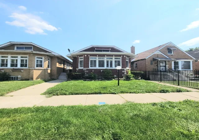 Photo 2 of Sale Pending at 7653 S Honore St, Chicago, IL 60620 | MLS# 12745203 | Listing updated on 2026-09-22