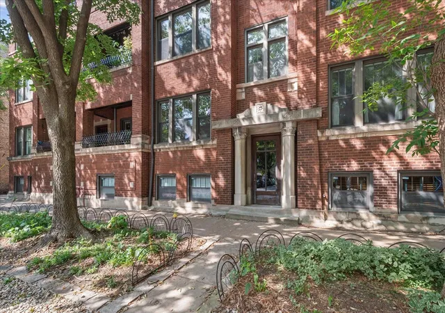 Photo 2 of Condo for sale at 1846 W Berteau Ave #1, Chicago, IL 60613 | MLS# 12745230 | Listing updated on 2026-09-13