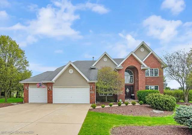 Photo 1 of Single family home for sale at 1336 Hickory Crk Dr, New Lenox, IL 60451 | MLS# 12745278 | Listing updated on 2026-10-04