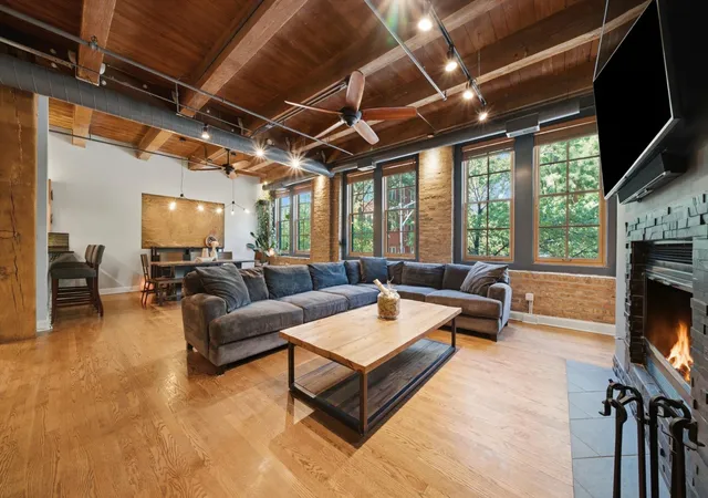 Photo 3 of Condo for sale at 1335 W Altgeld St #2A, Chicago, IL 60614 | MLS# 12745284 | Listing updated on 2026-09-17