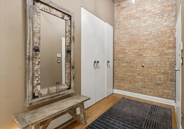Listing Photo 4 - Condo for sale in building located at 1335 W Altgeld St, Chicago, IL 60614 - Unit #2A