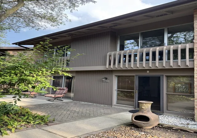 Photo 1 of Townhouse for sale at 5953 Oakwood Dr, Lisle, IL 60532 | MLS# 12745291 | Listing updated on 2026-09-08
