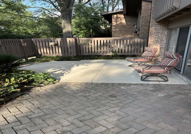 Photo 2 of Townhouse for sale at 5953 Oakwood Dr, Lisle, IL 60532 | MLS# 12745291 | Listing updated on 2026-09-08