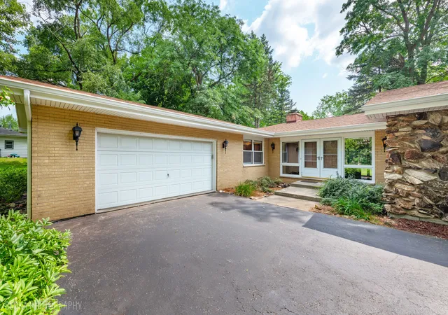 Photo 3 of Single family home for sale at 36461 N Us Hwy 45, Lake Villa, IL 60046 | MLS# 12745320 | Listing updated on 2026-09-11