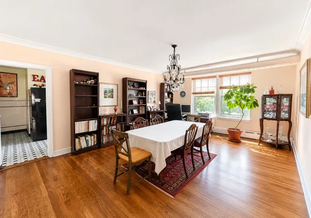 Photo 2 of Condo for sale at 415 W Aldine Ave #6A, Chicago, IL 60657 | MLS# 12745341 | Listing updated on 2026-09-25
