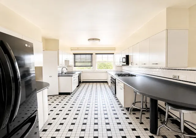 Photo 3 of Condo for sale at 415 W Aldine Ave #6A, Chicago, IL 60657 | MLS# 12745341 | Listing updated on 2026-09-25