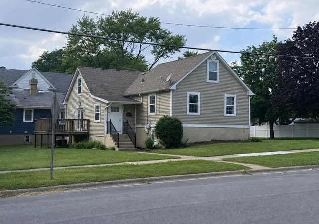 Photo 1 of Single family home for sale at 21404 Maple St, Matteson, IL 60443 | MLS# 12745357 | Listing updated on 2026-10-06