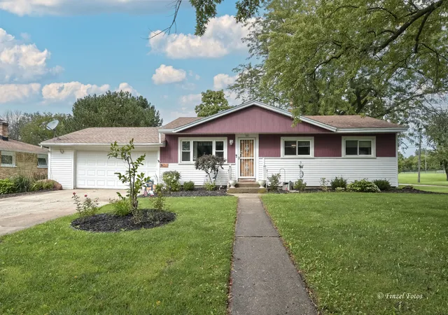 Photo 1 of Single family home for sale at 702 Bourn St, Harvard, IL 60033 | MLS# 12745379 | Listing updated on 2026-09-22