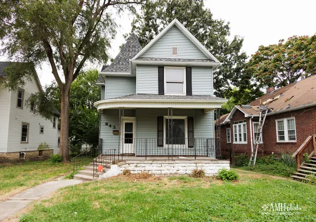 Photo 1 of Single family home for sale at 643 S Myrtle Ave, Kankakee, IL 60901 | MLS# 12745396 | Listing updated on 2026-09-18