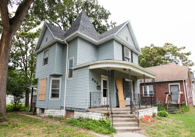 Photo 3 of Single family home for sale at 643 S Myrtle Ave, Kankakee, IL 60901 | MLS# 12745396 | Listing updated on 2026-09-18