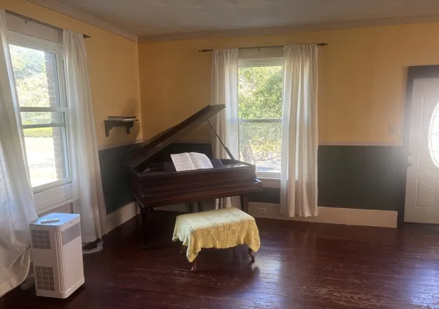 Photo 2 of Single family home for sale at 815 N 22nd Street, Murphysboro, IL 62966 | MLS# 12745459 | Listing updated on 2026-10-21
