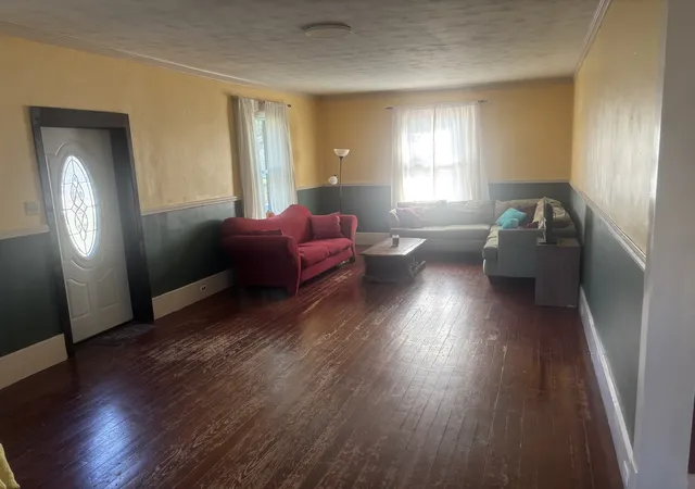 Photo 3 of Single family home for sale at 815 N 22nd Street, Murphysboro, IL 62966 | MLS# 12745459 | Listing updated on 2026-10-21