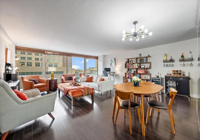 Photo 4 of Condo for sale at 330 W Diversey Pkwy #706, Chicago, IL 60657 | MLS# 12745467 | Listing updated on 2026-09-16