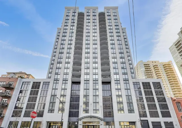 Photo 1 of Condo for sale at 435 W Erie St #1508, Chicago, IL 60654 | MLS# 12745468 | Listing updated on 2026-10-08