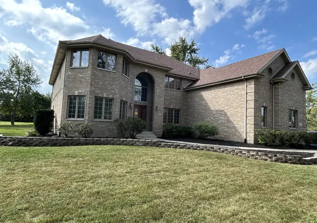 Photo 2 of Single family home for sale at 1575 Benton St, Crete, IL 60417 | MLS# 12745496 | Listing updated on 2026-10-05