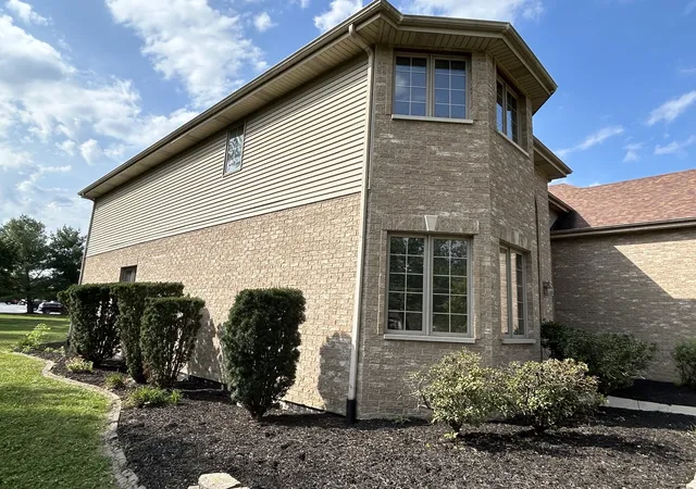 Photo 3 of Single family home for sale at 1575 Benton St, Crete, IL 60417 | MLS# 12745496 | Listing updated on 2026-10-05