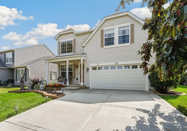 Photo 2 of Sale Pending at 1585 Lavender Dr, Romeoville, IL 60446 | MLS# 12745536 | Listing updated on 2026-09-30