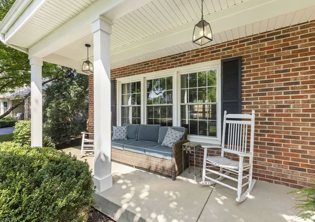 Photo 2 of Single family home for sale at 1725 Maple Leaf Ct, Wheaton, IL 60187 | MLS# 12745569 | Listing updated on 2026-10-01