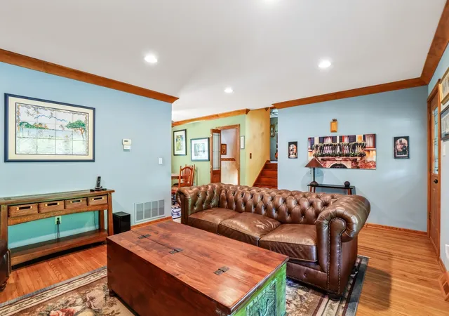 Photo 4 of Single family home for sale at 17558 Thorndale Ct, Lockport, IL 60441 | MLS# 12745608 | Listing updated on 2026-09-15