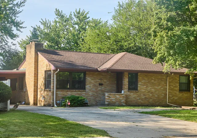 Photo 1 of Single family home for sale at 306 Shooting Park Rd, Peru, IL 61354 | MLS# 12745614 | Listing updated on 2026-09-14