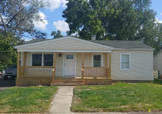 Single family home for sale at 2402 E Sauk Trl, Sauk Village, IL 60411 | MLS# 12745623