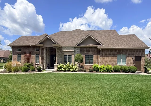 Photo 1 of Townhouse for sale at 20742 Grays Reef Ct, Frankfort, IL 60423 | MLS# 12745629 | Listing updated on 2026-09-22