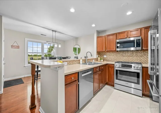 Listing Photo 5 - Condo for sale in building located at 1091 Marcello Dr, Hampshire, IL 60140 - Unit #1091