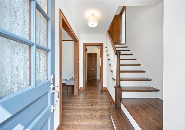 Photo 3 of Sale Pending at 3211 Park Pl, Evanston, IL 60201 | MLS# 12745688 | Listing updated on 2026-10-03