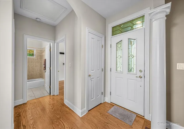Photo 2 of Single family home for sale at 2820 N Bayview Ln, Mc Henry, IL 60051 | MLS# 12745696 | Listing updated on 2026-09-14