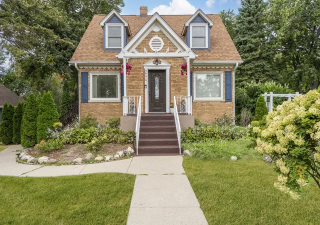 Single family home for sale at 244 Forest View Ave, Wood Dale, IL 60191 | MLS# 12745727