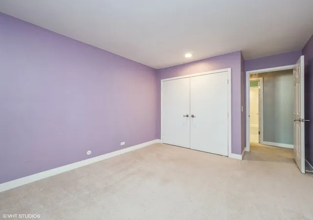Photo 4 of Condo for sale at 550 Shorely Dr #104, Barrington, IL 60010 | MLS# 12745767 | Listing updated on 2026-10-06
