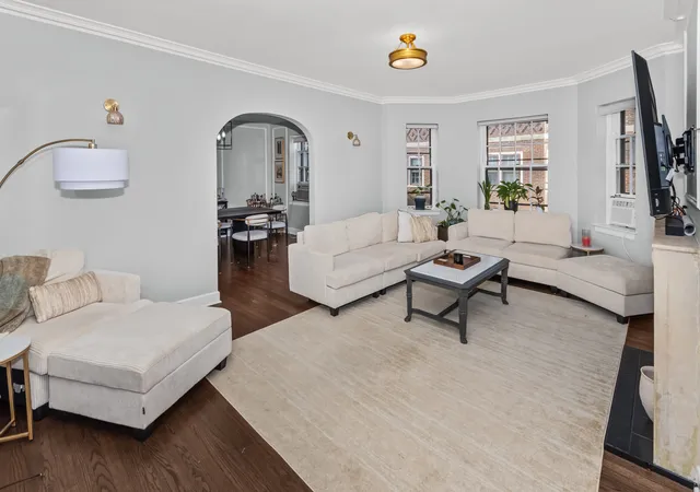 Photo 4 of Condo for sale at 220 S Maple Ave #42, Oak Park, IL 60302 | MLS# 12745854 | Listing updated on 2026-09-16