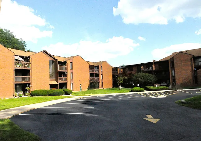 Photo 2 of Sale Pending at 2929 Sunnyside Dr #360D, Rockford, IL 61114 | MLS# 12745892 | Listing updated on 2026-09-10