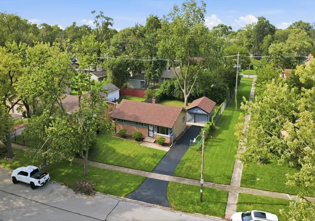 Photo 3 of Single family home for sale at 3036 Wilshire Ave, Markham, IL 60428 | MLS# 12745901 | Listing updated on 2026-09-09