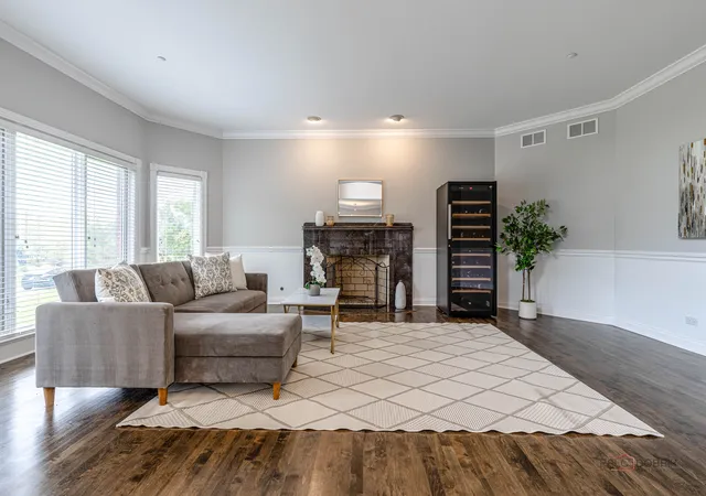 Photo 4 of Single family home for sale at 4402 Heritage Ln, Long Grove, IL 60047 | MLS# 12745905 | Listing updated on 2026-09-25