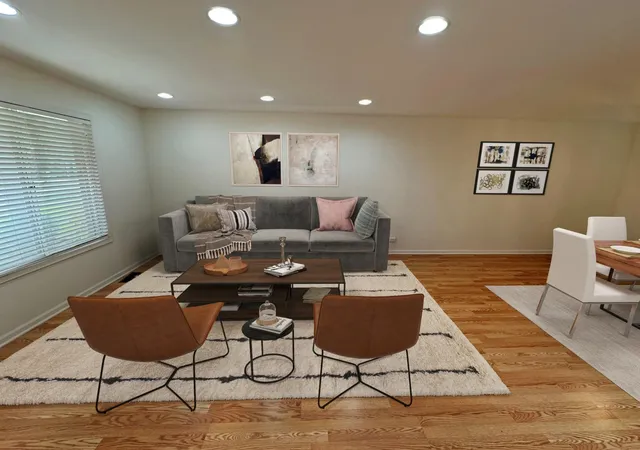 Photo 3 of Single family home for sale at 208 Autumn Ln, Vernon Hills, IL 60061 | MLS# 12745925 | Listing updated on 2026-09-28