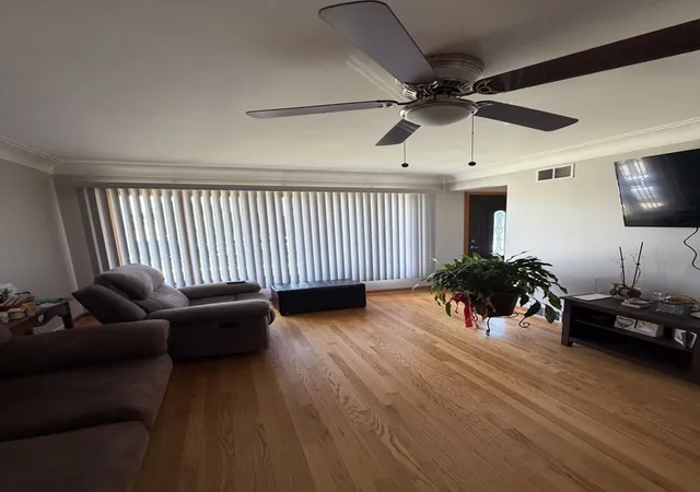 Photo 3 of Single family home for sale at 8016 Natchez Ave, Burbank, IL 60459 | MLS# 12745954 | Listing updated on 2026-09-23