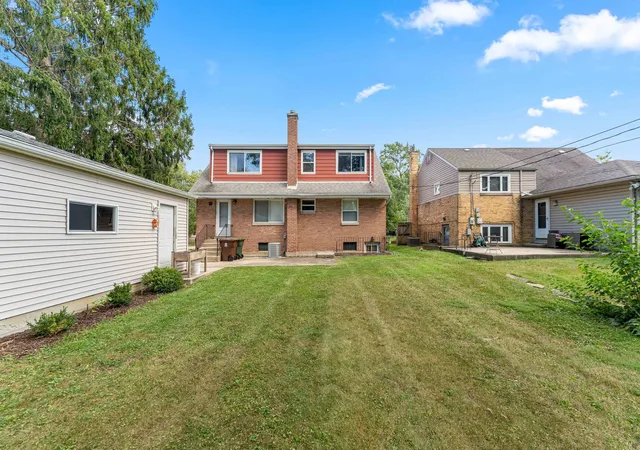 Photo 30 of Single family home for sale at 18516 Clyde Rd, Homewood, IL 60430 | MLS# 12746105 | Listing updated on 2026-10-04