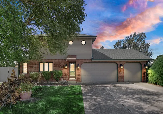 Photo 2 of Single family home for sale at 19331 Everett Ln, Mokena, IL 60448 | MLS# 12746149 | Listing updated on 2026-09-21