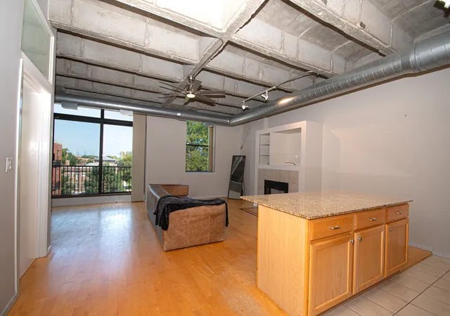 Photo 3 of Condo for sale at 5200 S Ellis Ave #402, Chicago, IL 60615 | MLS# 12746180 | Listing updated on 2026-10-07