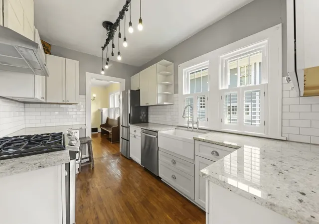 Photo 4 of Single family home for sale at 1002 N President St, Wheaton, IL 60187 | MLS# 12746197 | Listing updated on 2026-10-15