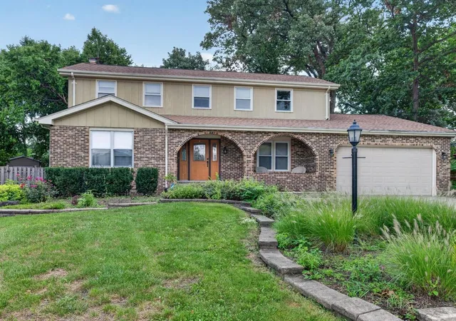 Photo 1 of Single family home for sale at 9s565 S Allison Ct, Willowbrook, IL 60527 | MLS# 12746203 | Listing updated on 2026-09-24
